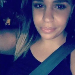 Meet your Posher, Crystal